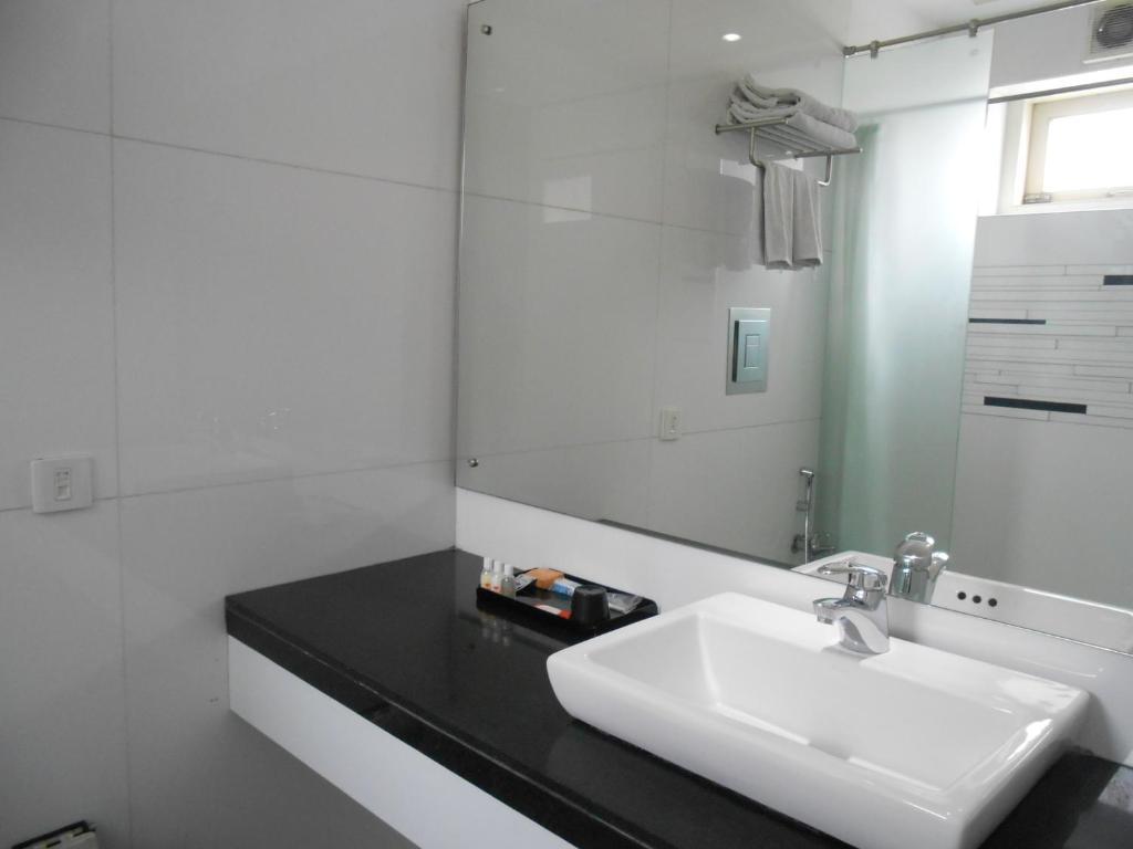 Sapphire Suite Kalkutta Szoba fotó